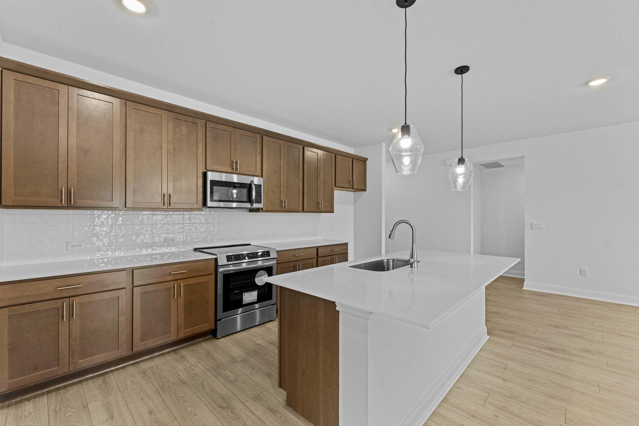 252 Rivers Edge DR