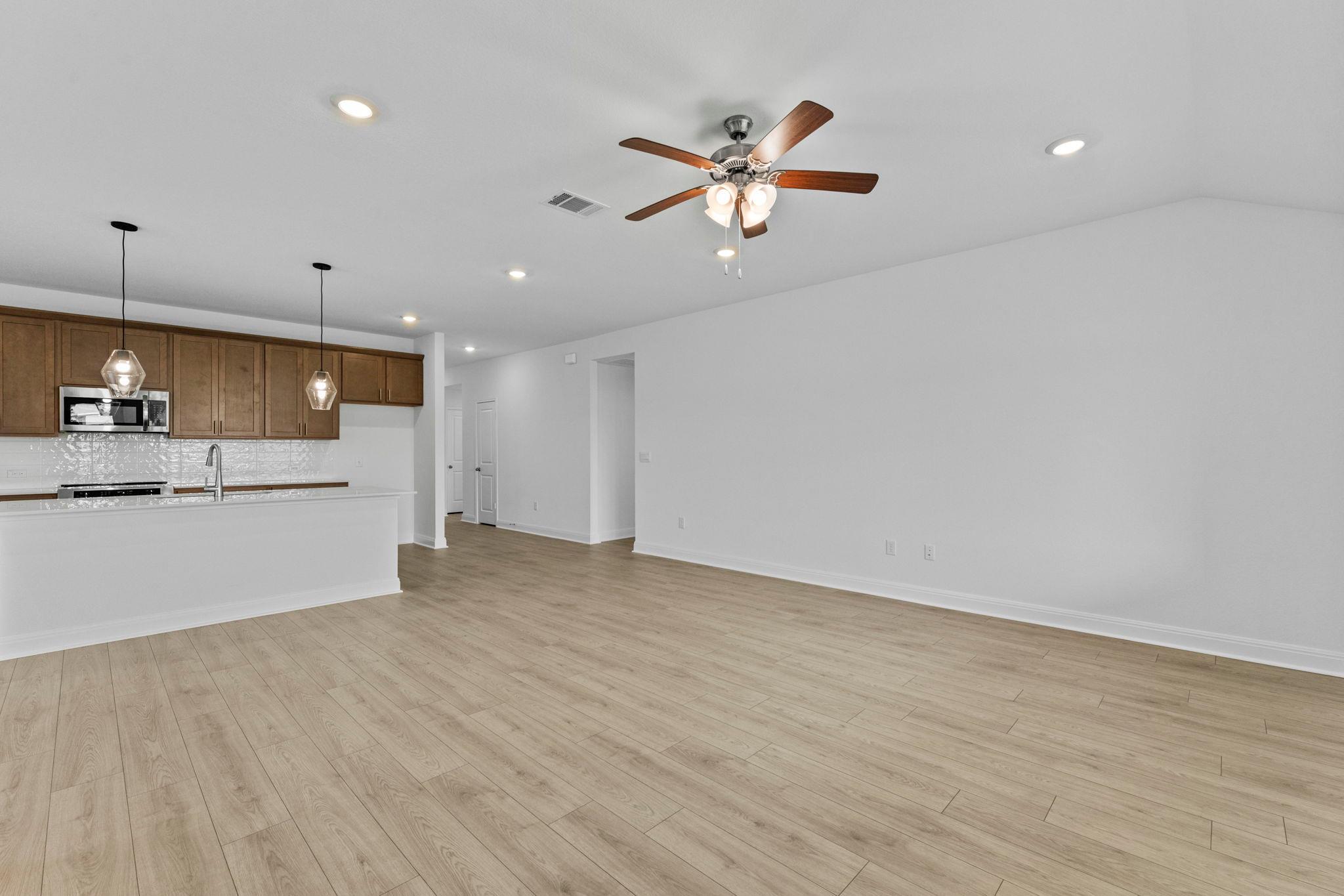 252 Rivers Edge DR