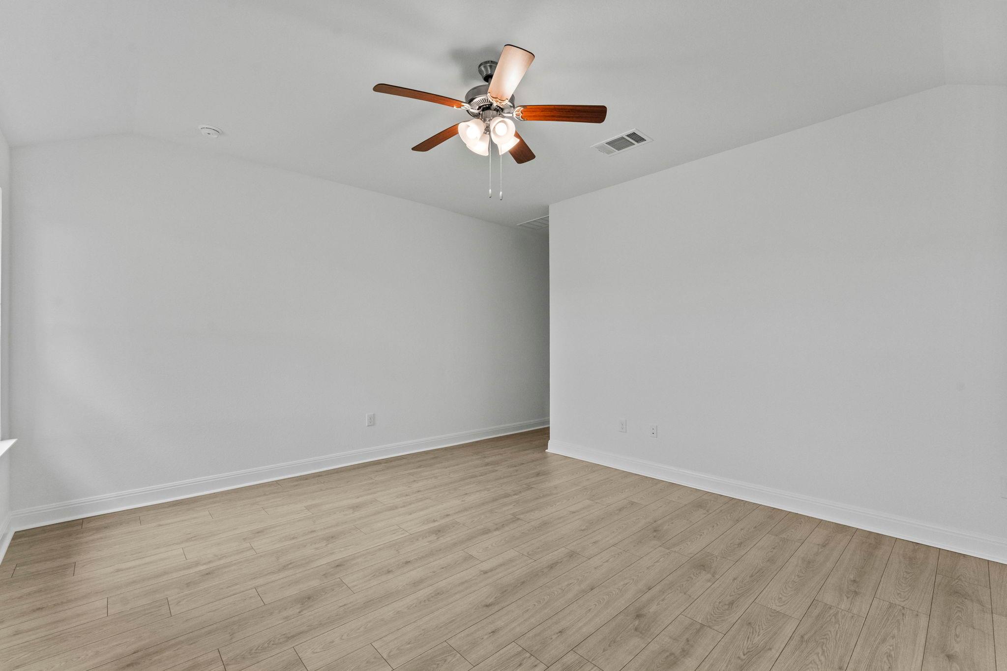 252 Rivers Edge DR