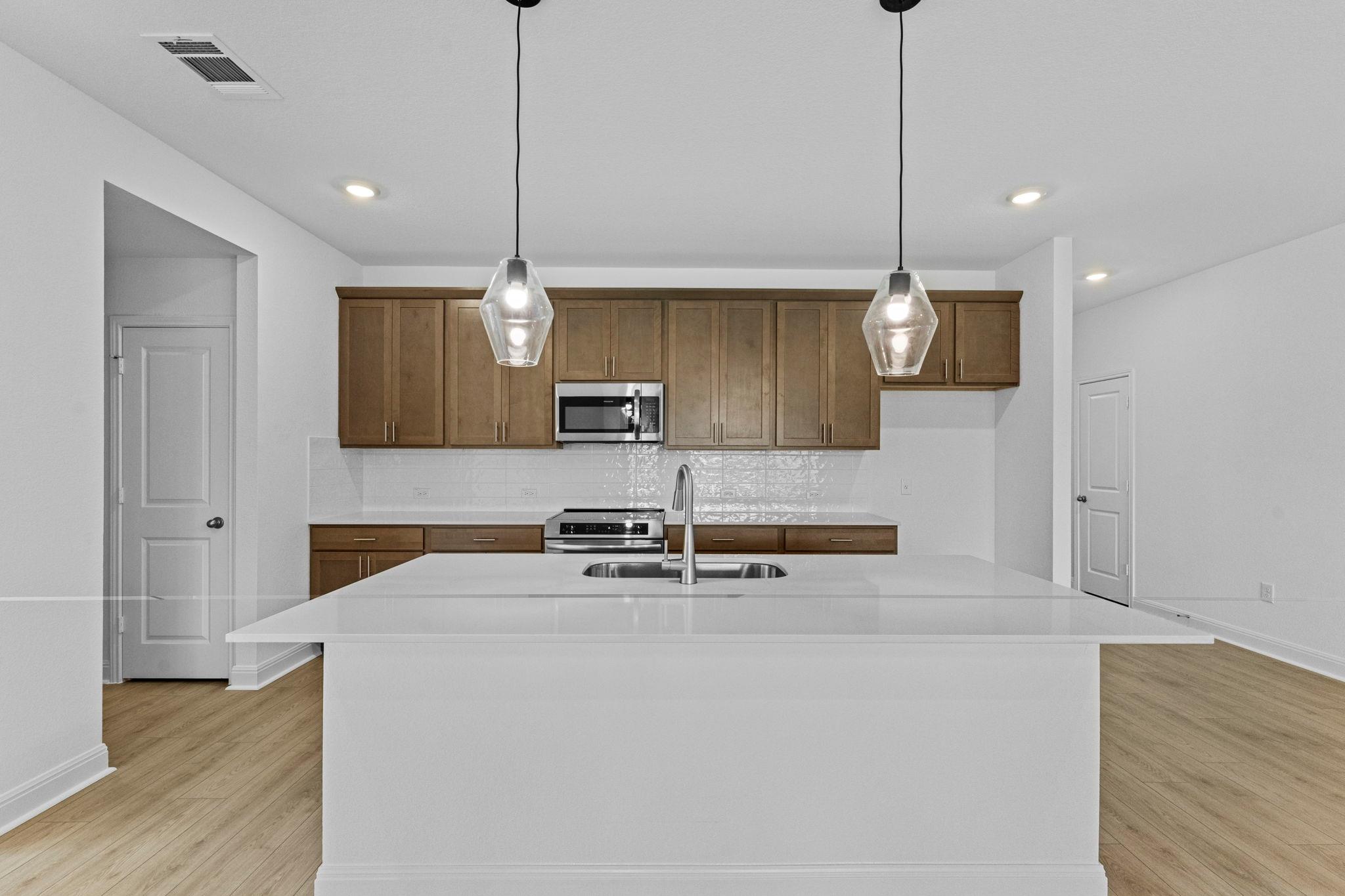 252 Rivers Edge DR