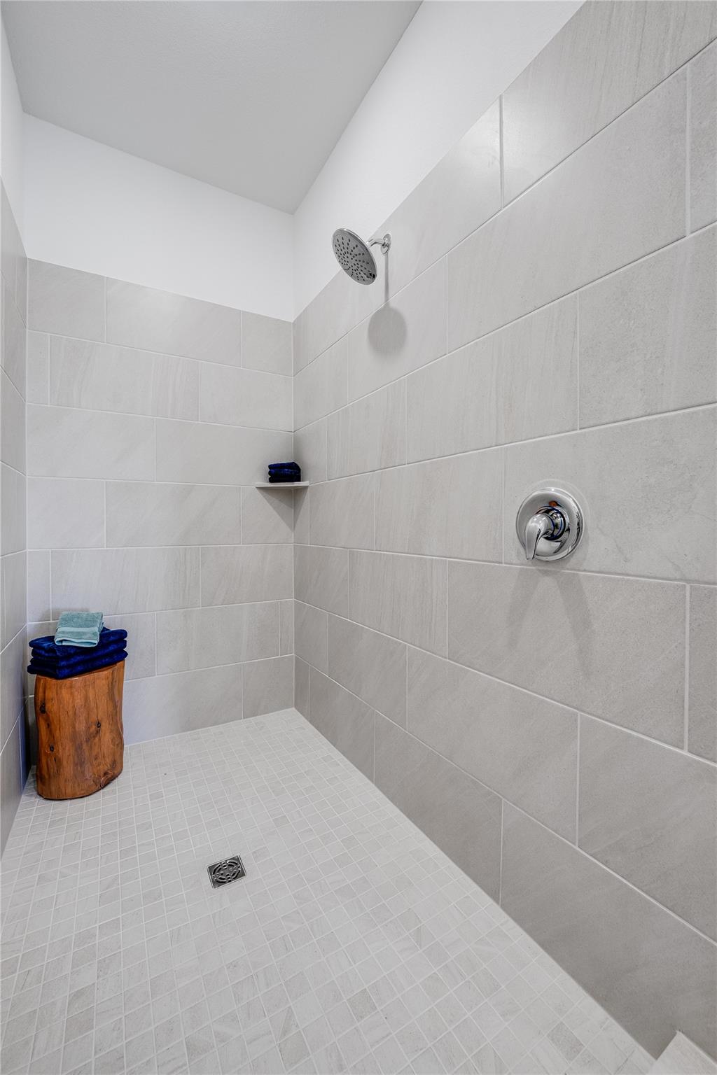 1819 Bear Grass Ridge RD