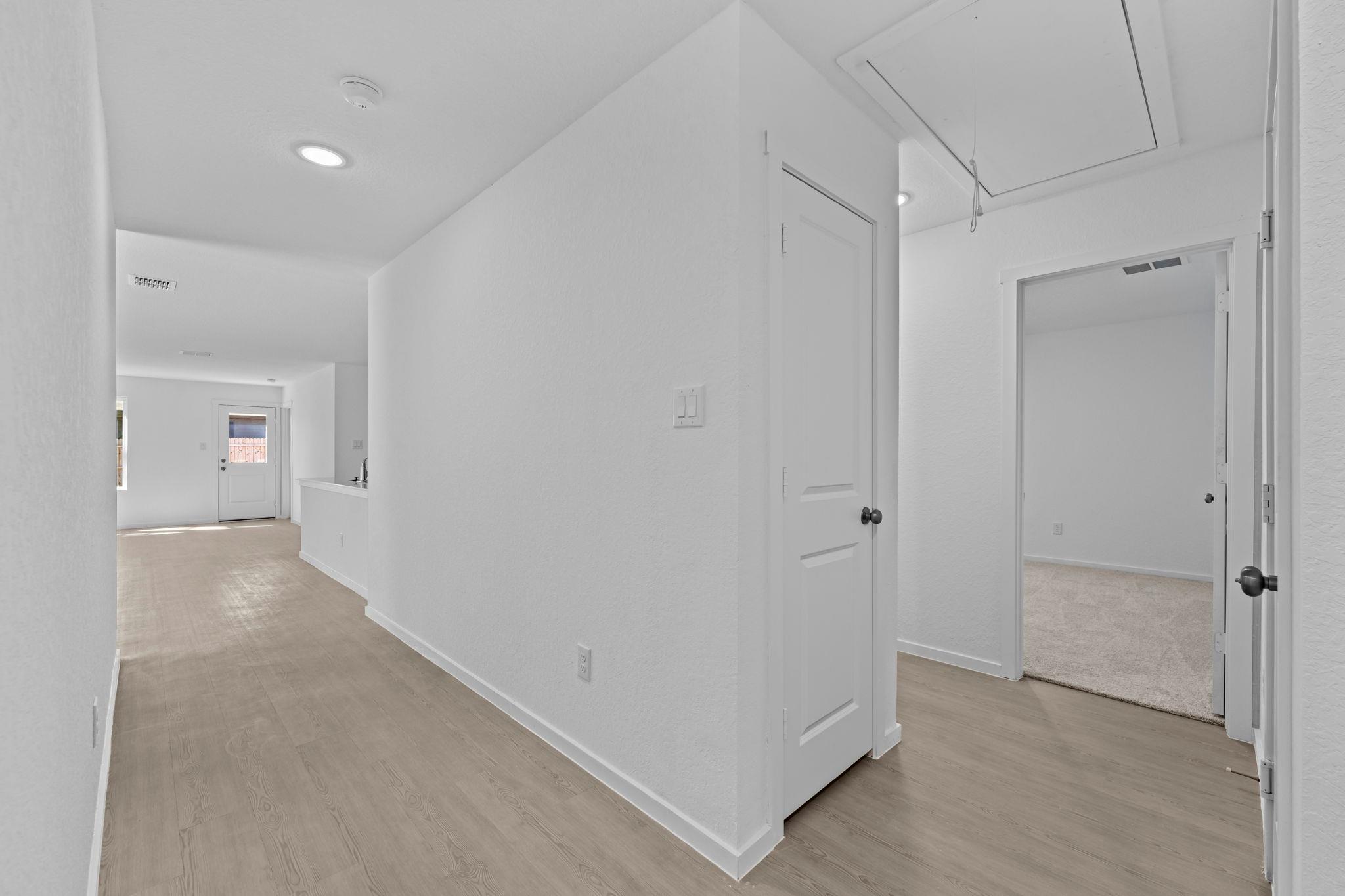 107 Ellendale PL