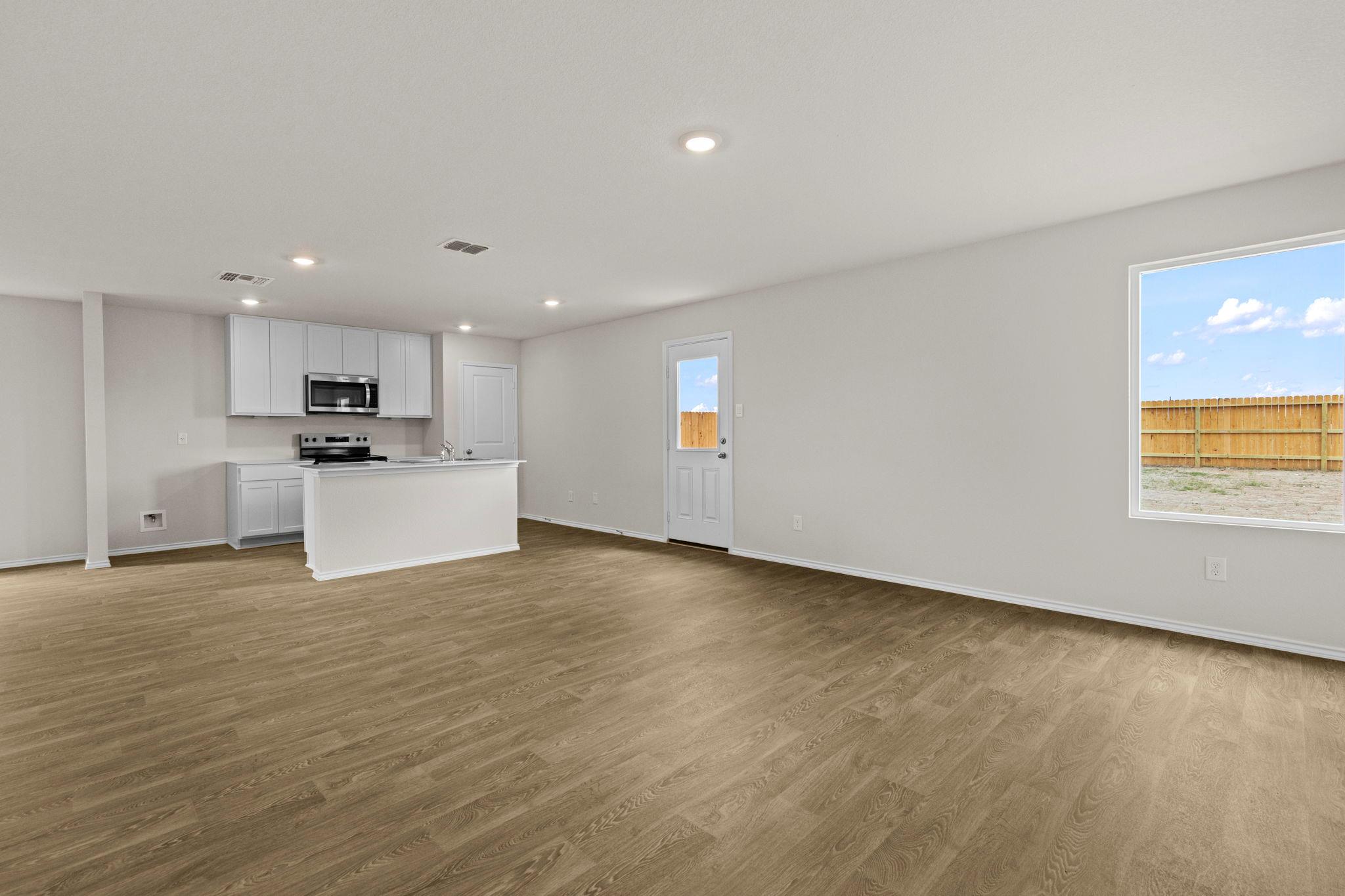 2121 Windflower LN