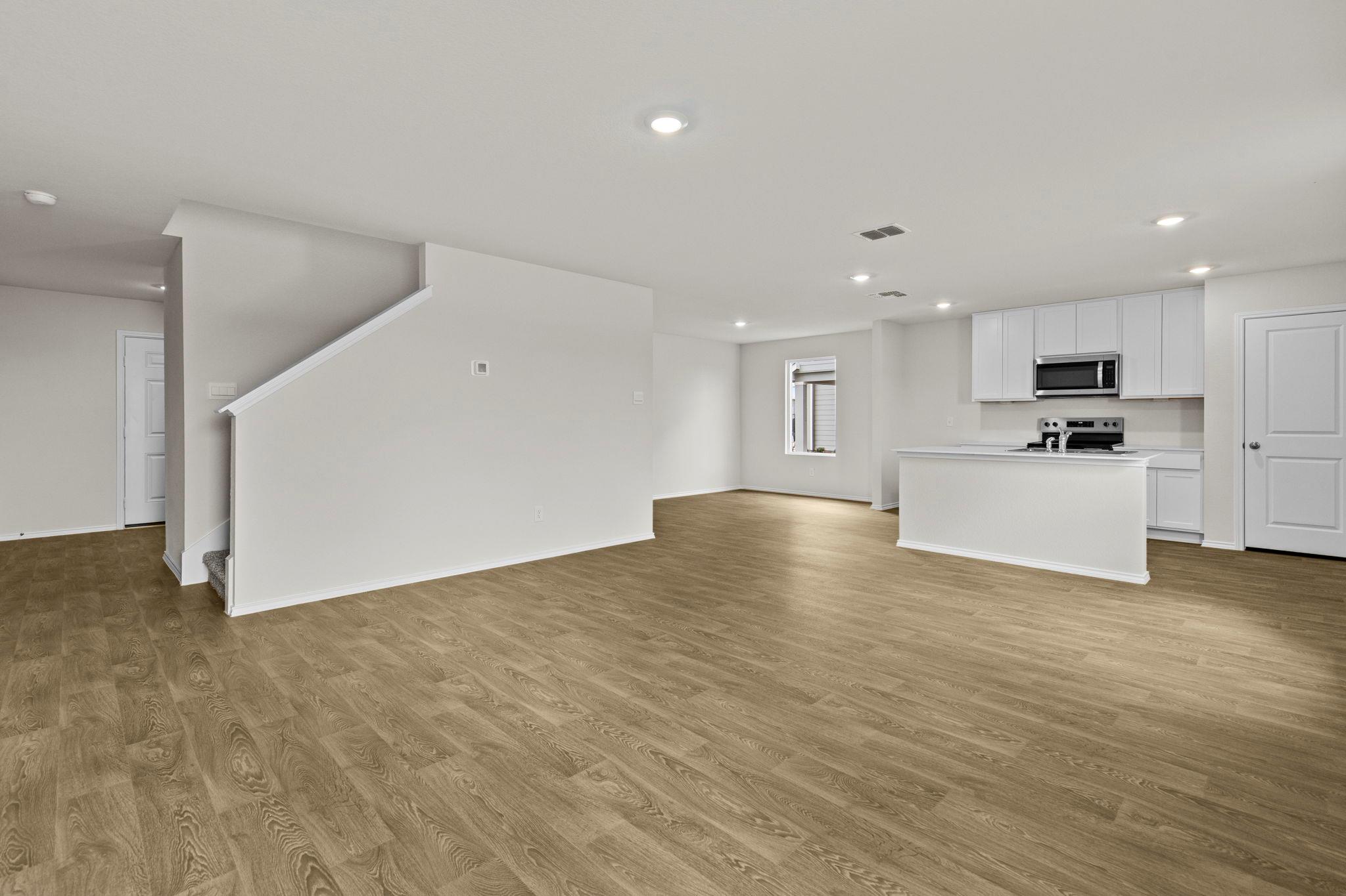 2121 Windflower LN