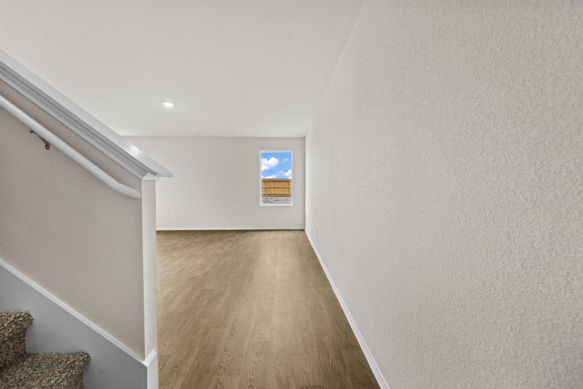 2121 Windflower LN