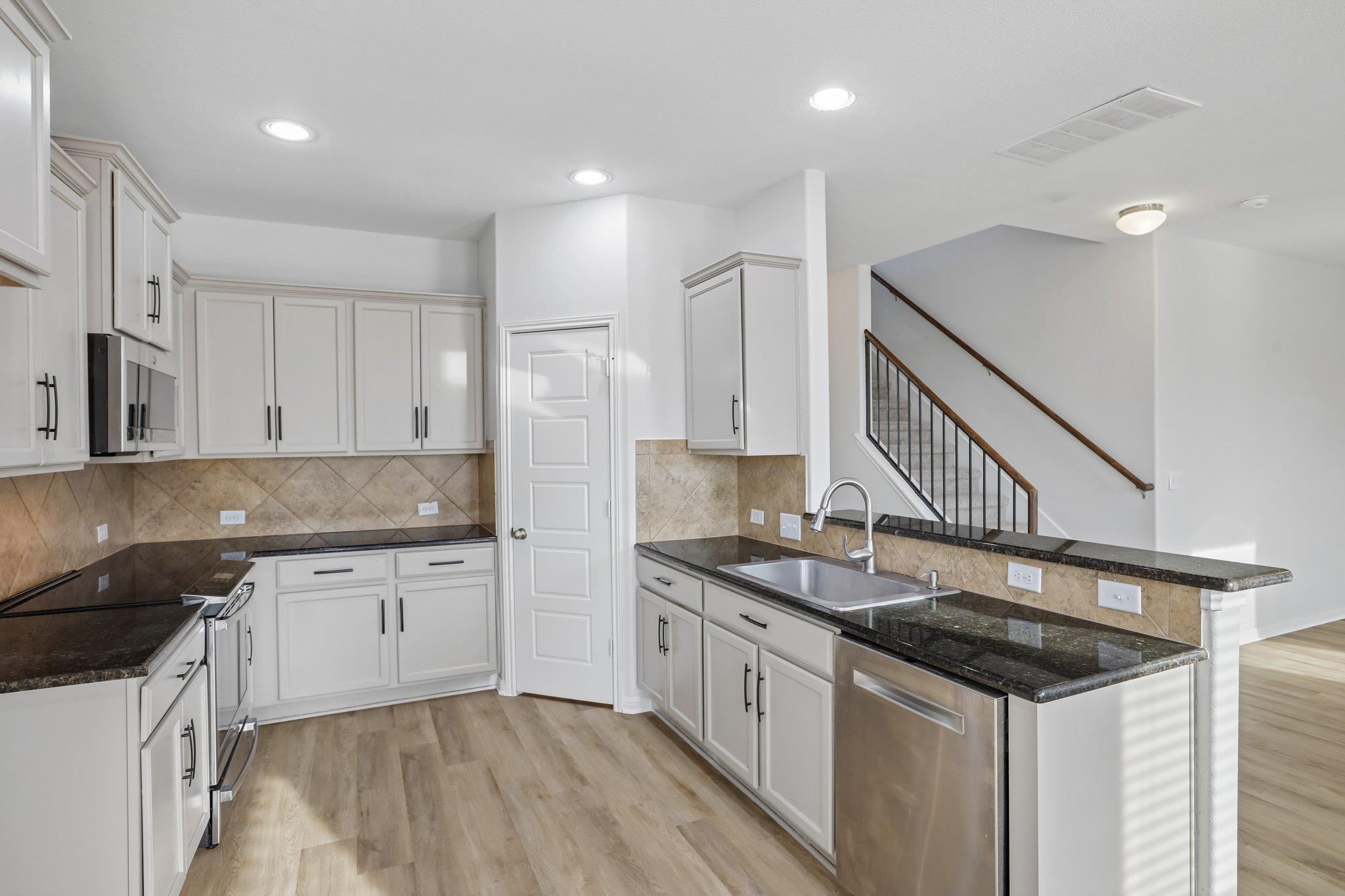 128 Leon River LOOP