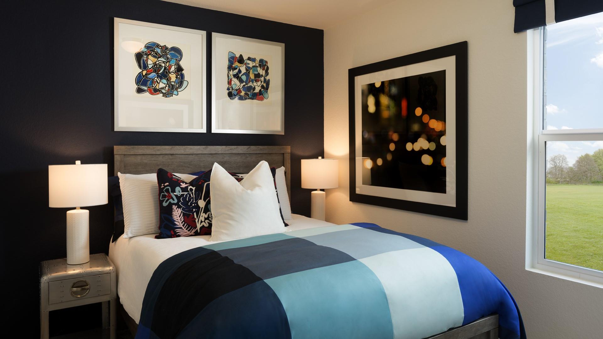 17816 Indigo Bunting LN