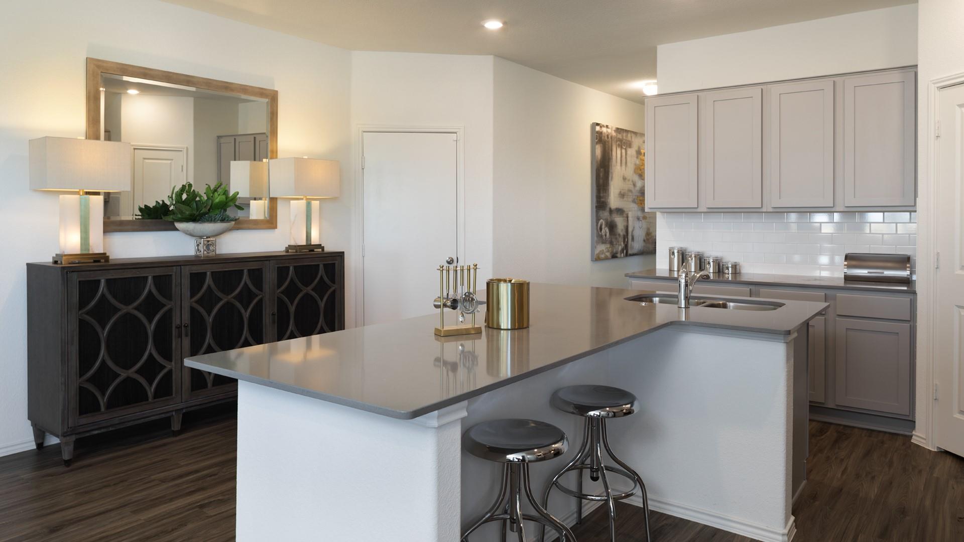 17816 Indigo Bunting LN