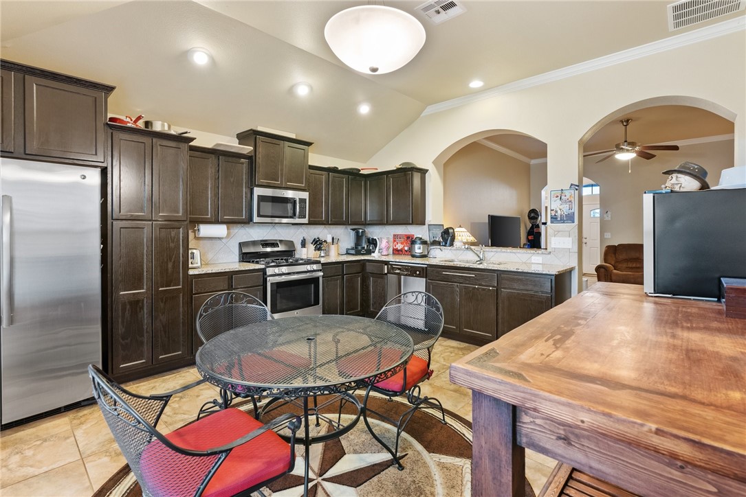 2930 Alta Gigonella St