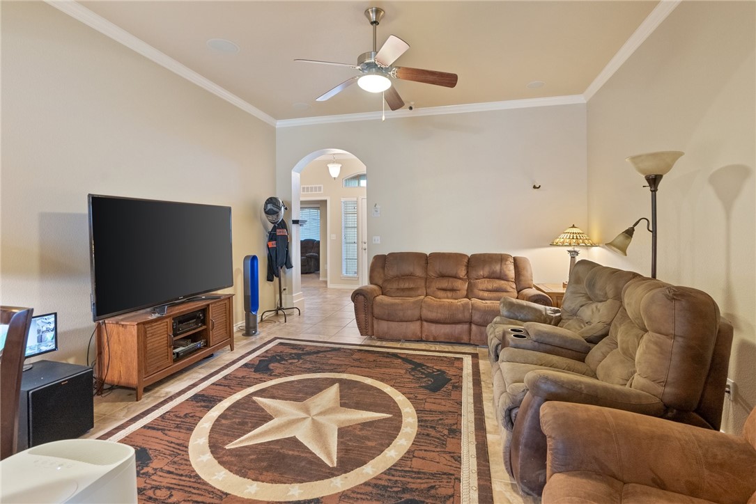 2930 Alta Gigonella St