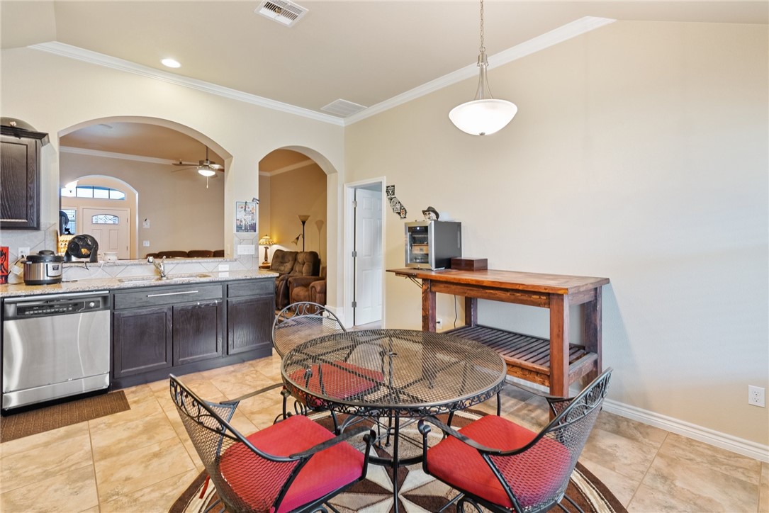 2930 Alta Gigonella St