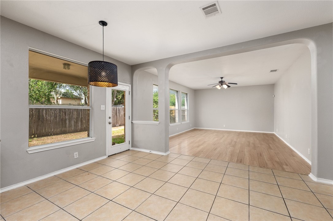 2505 Fullerton Ave