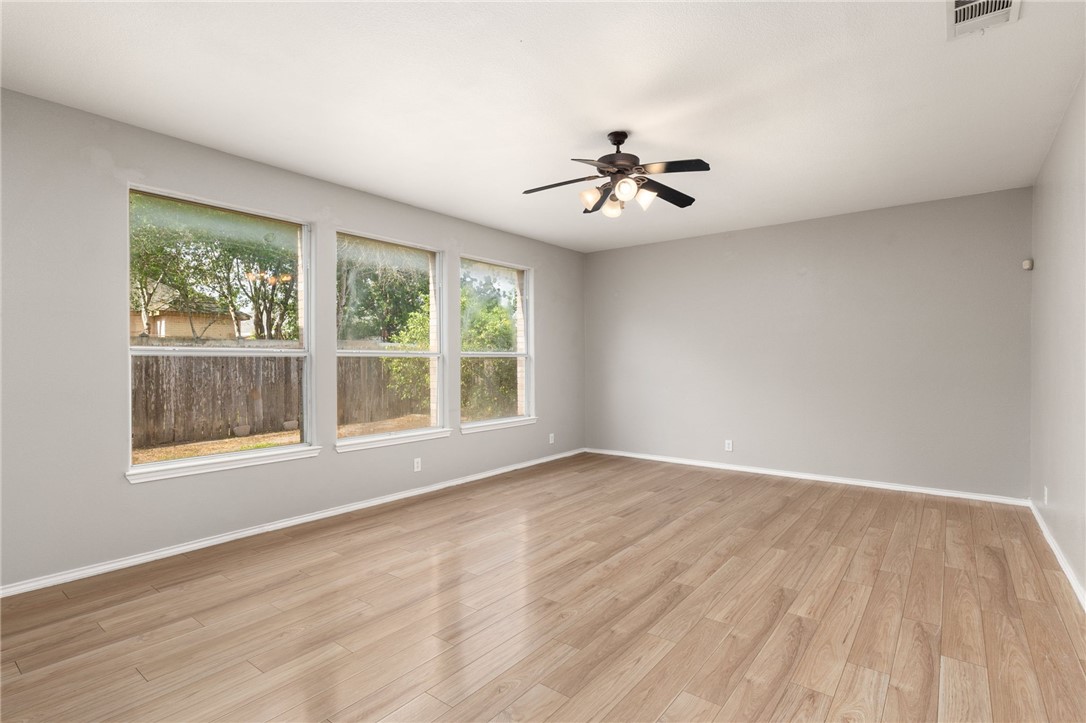 2505 Fullerton Ave