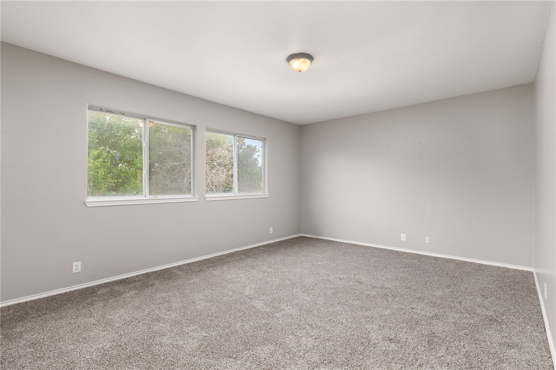 2505 Fullerton Ave
