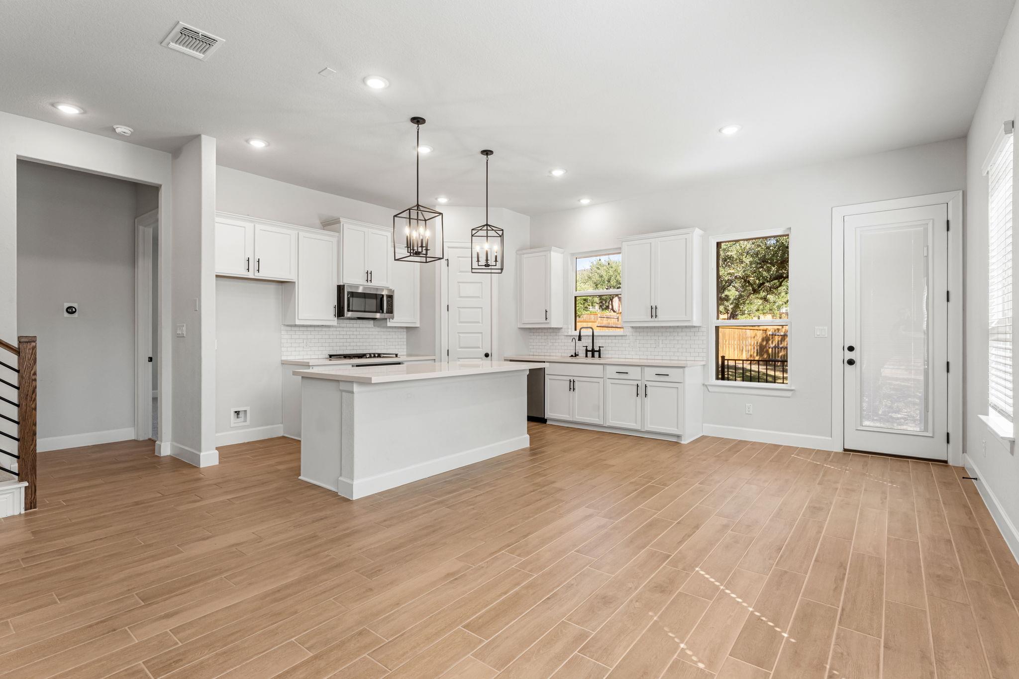 202 Blue Jasmine TRL