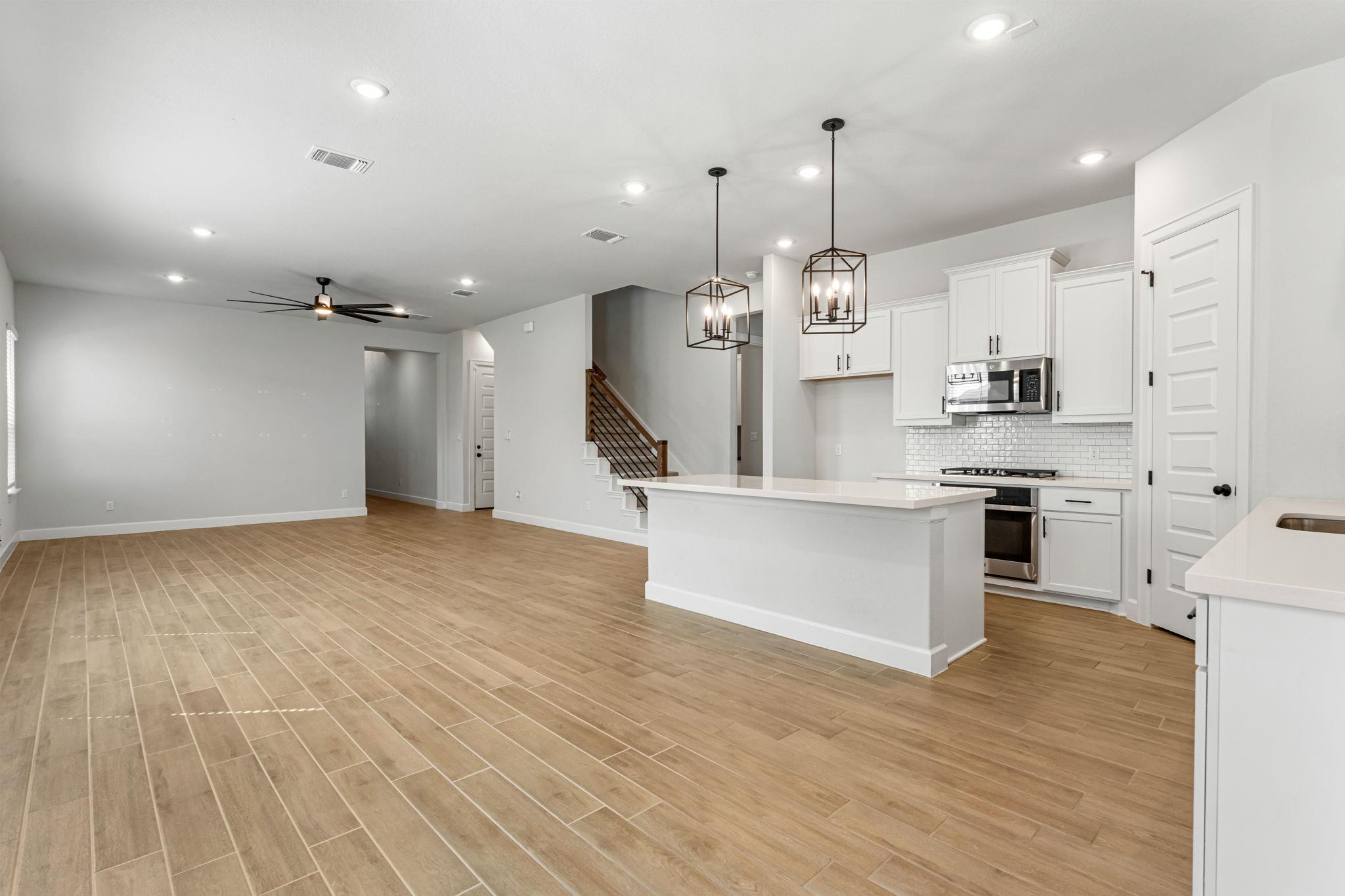 202 Blue Jasmine TRL