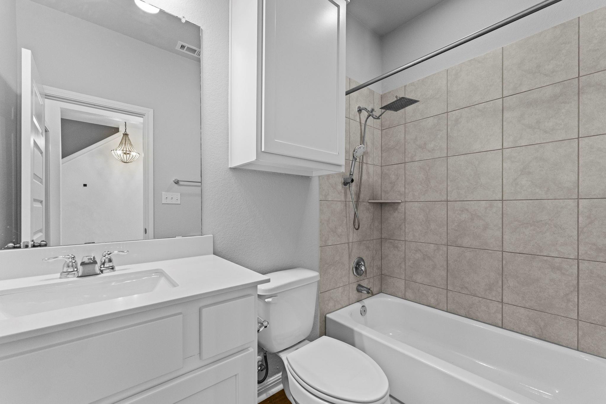 1713 Fountain Bridge DR