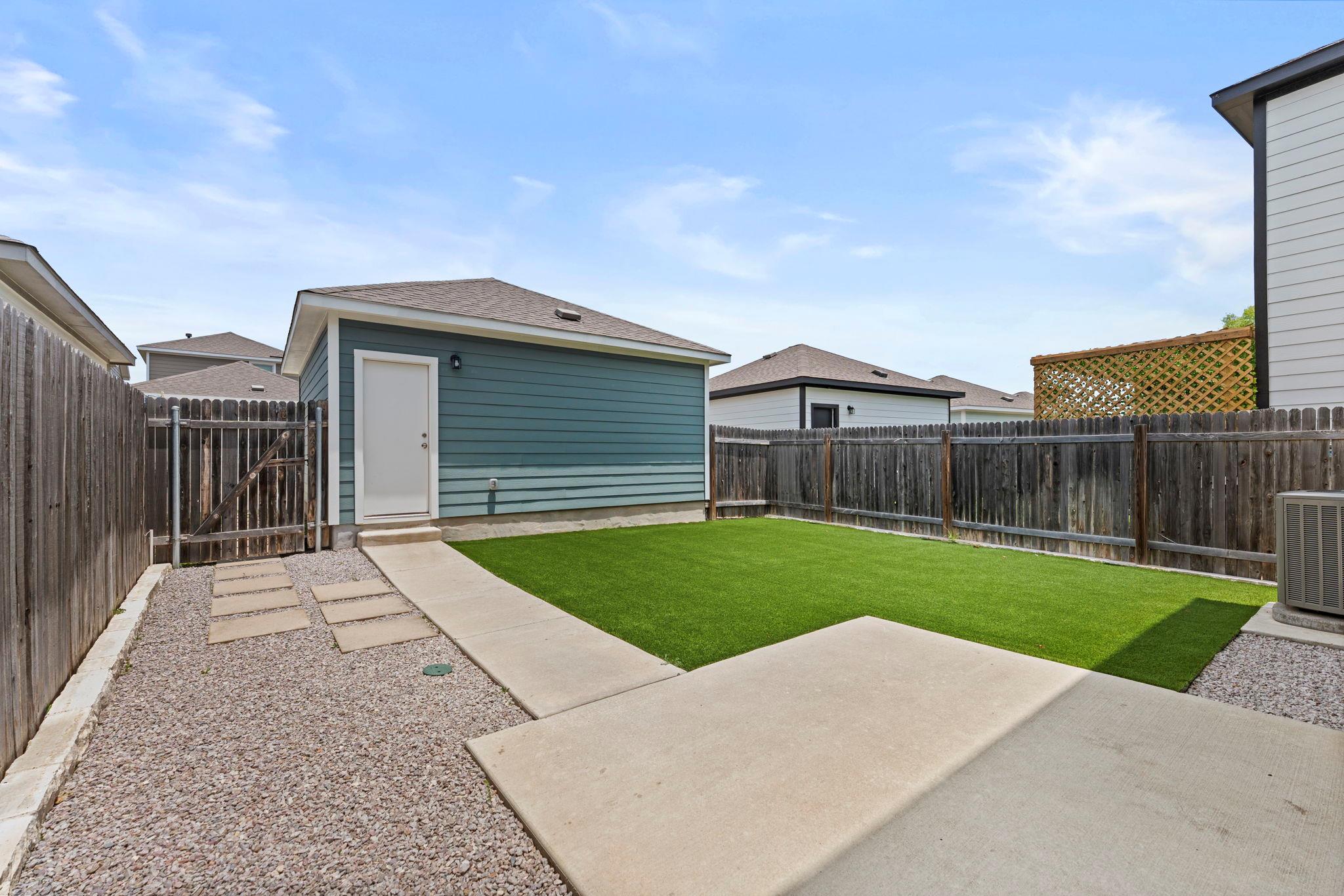 1713 Fountain Bridge DR