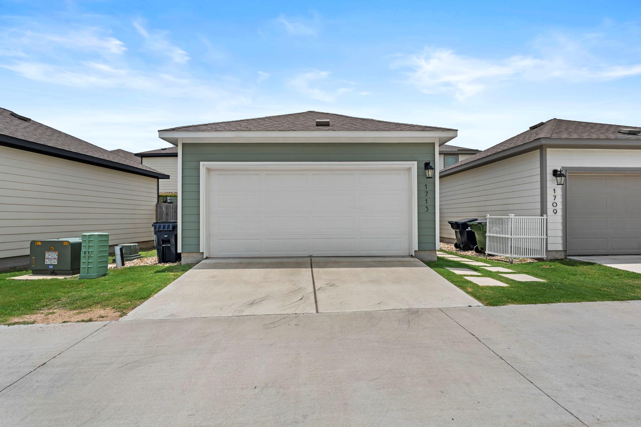 1713 Fountain Bridge DR