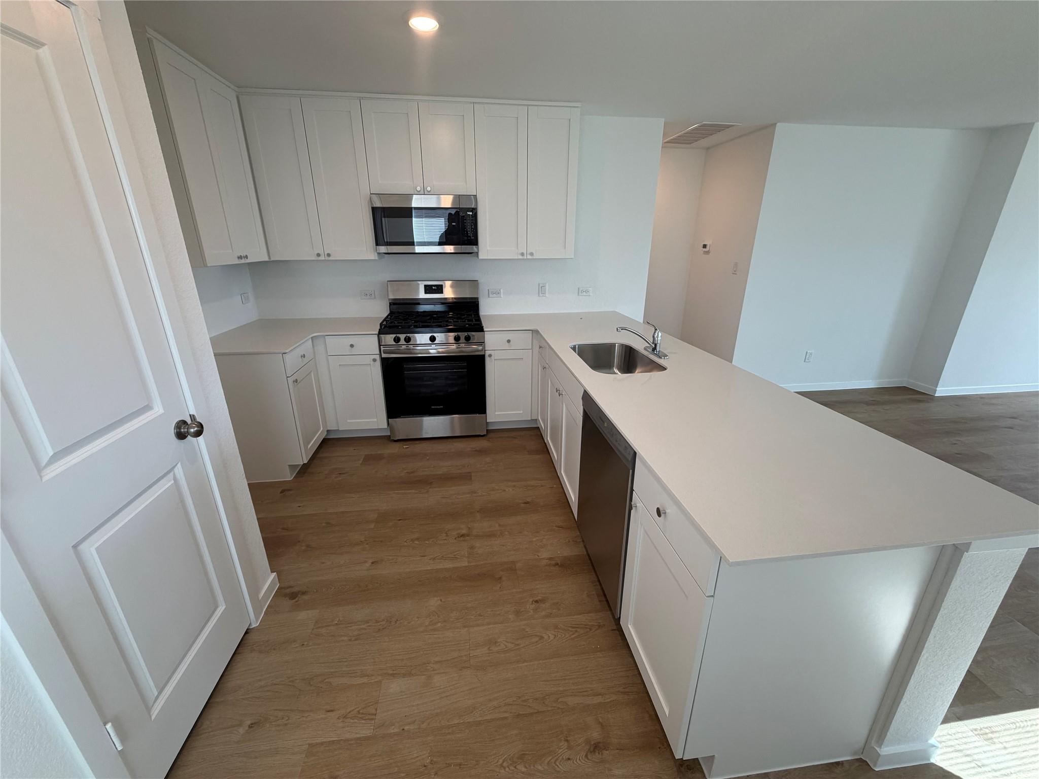 305 Rockies RD