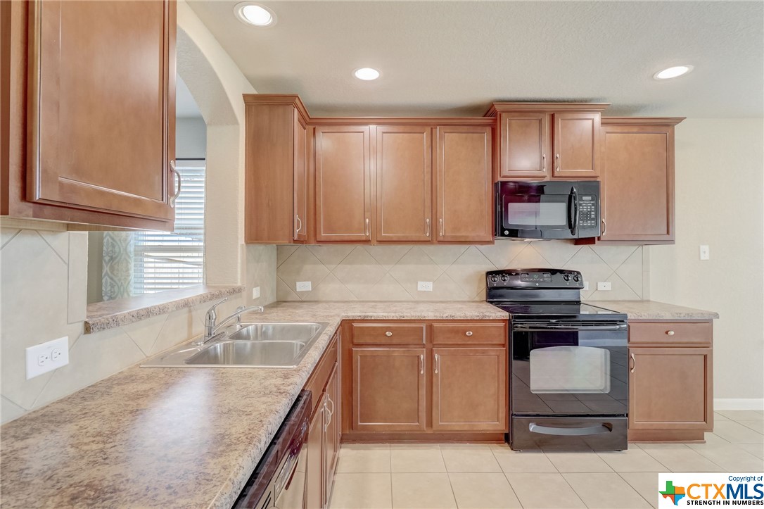 2446 Fayette Drive