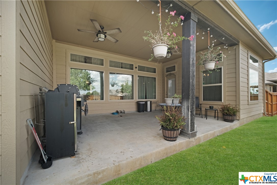 843 Maroon St Street