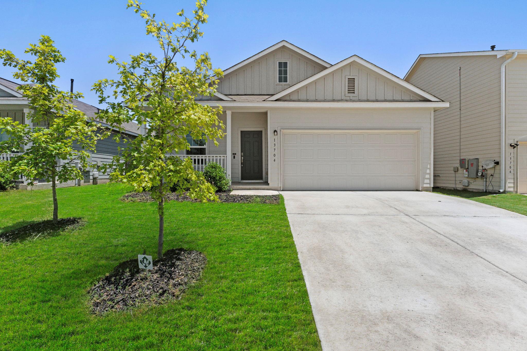 13704 Tordillo DR
