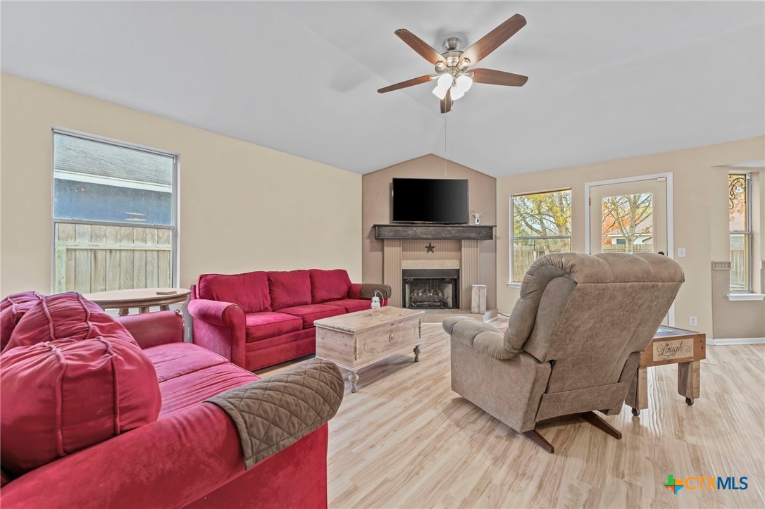 217 Sunshadow Drive