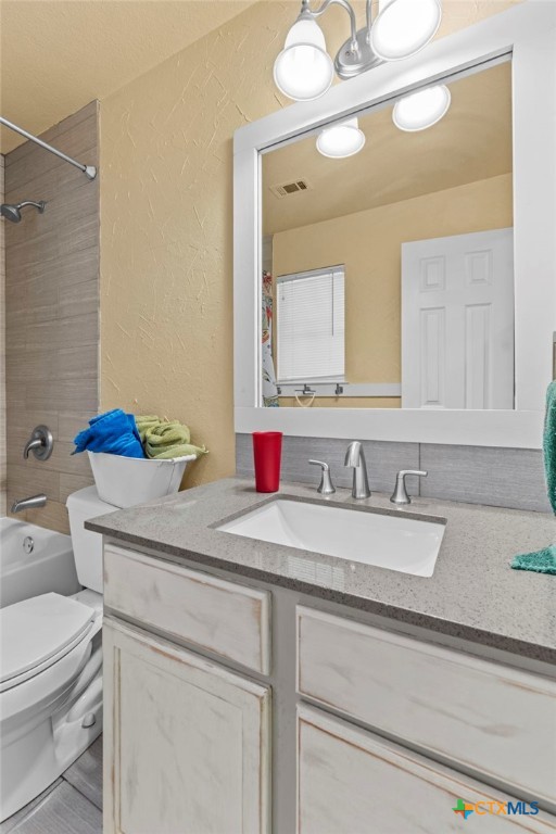 217 Sunshadow Drive