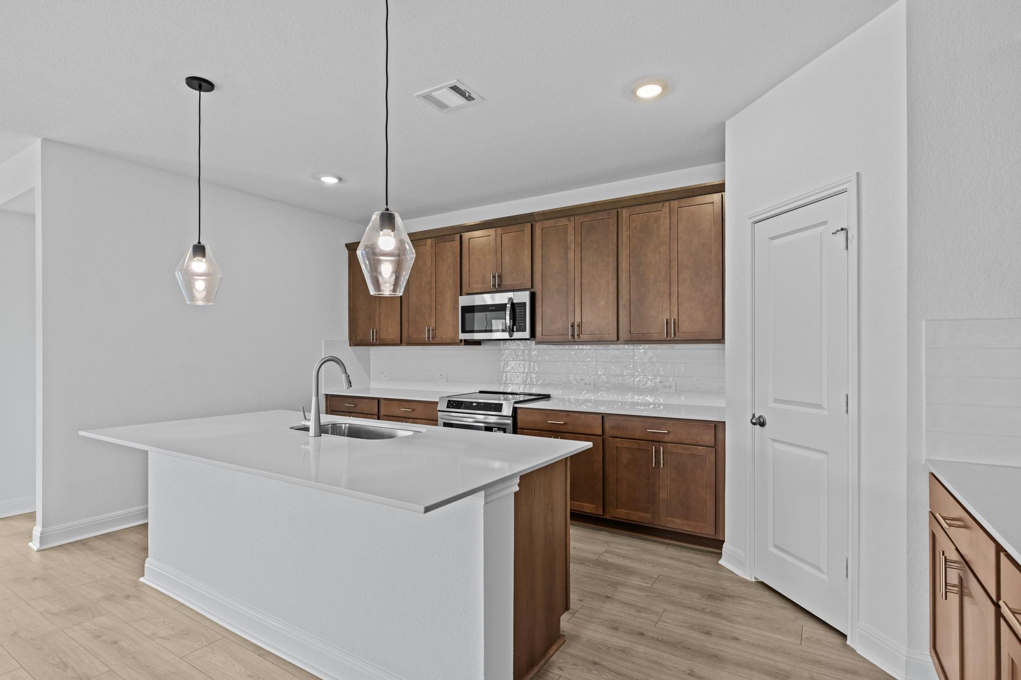 253 Rivers Edge DR