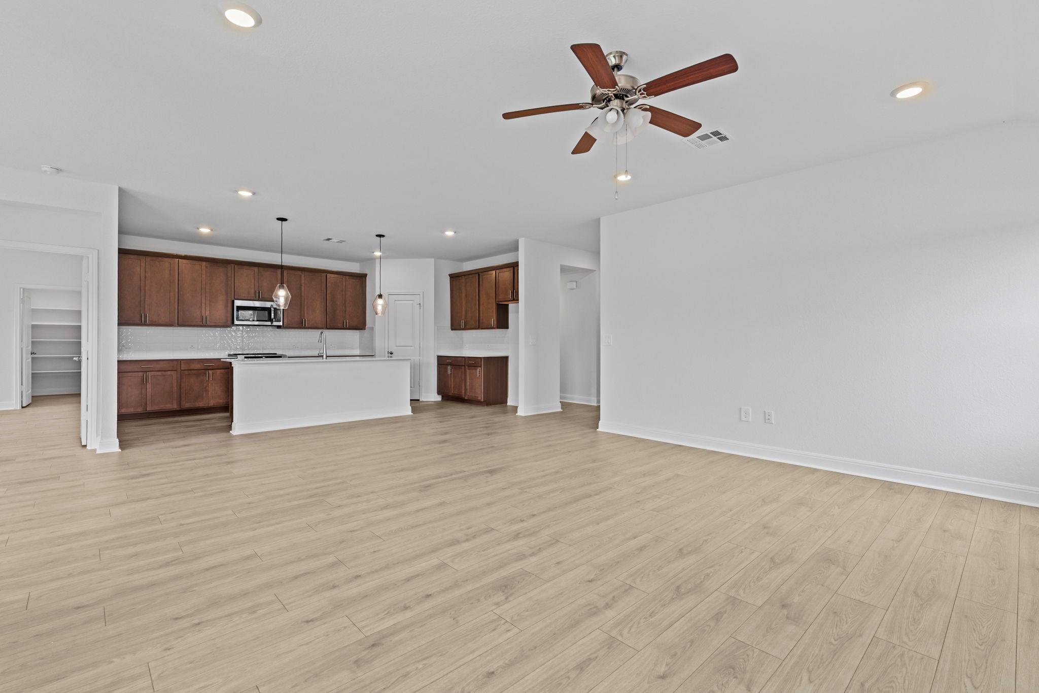 253 Rivers Edge DR