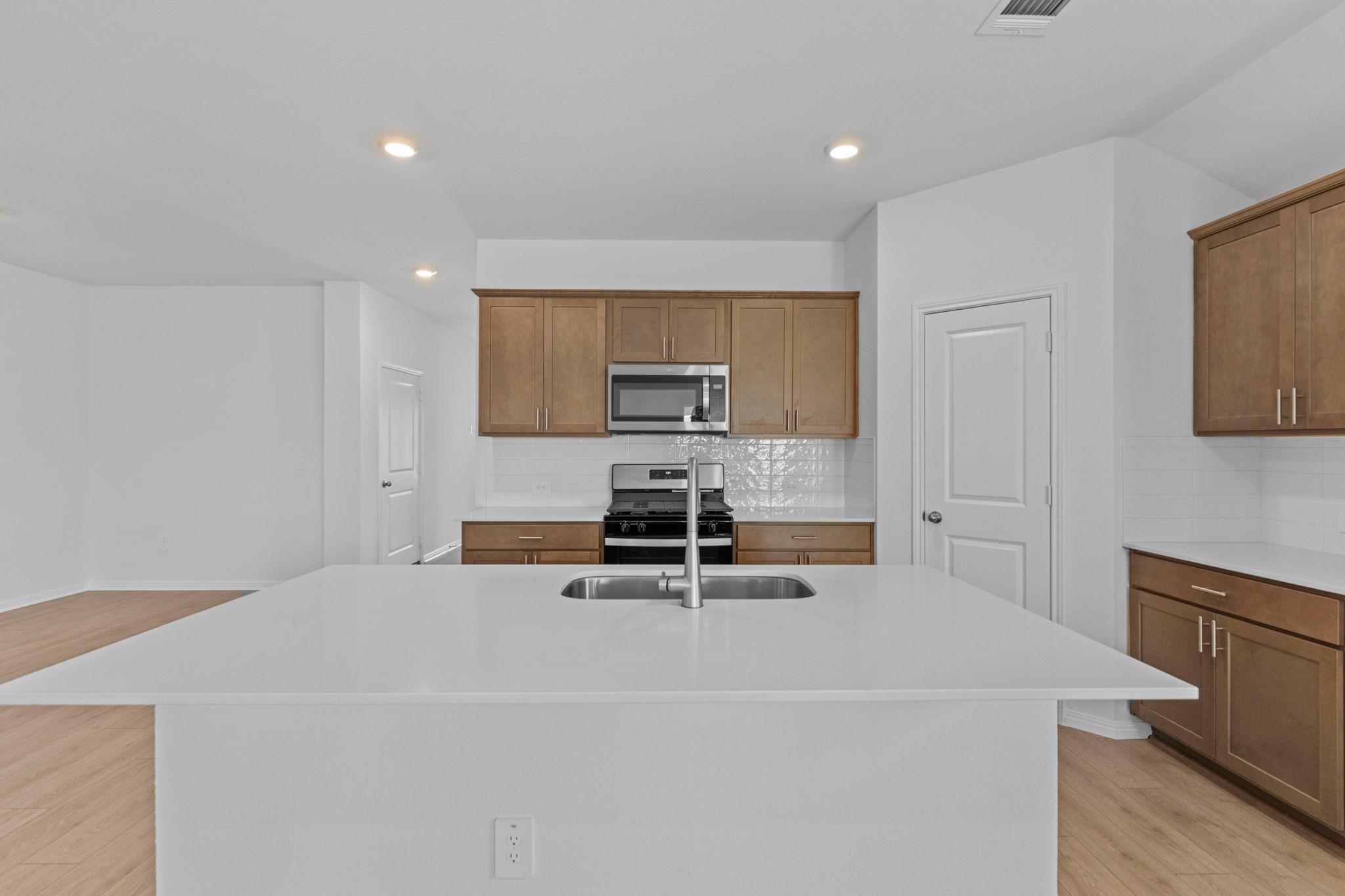 1836 Dandy Brush DR