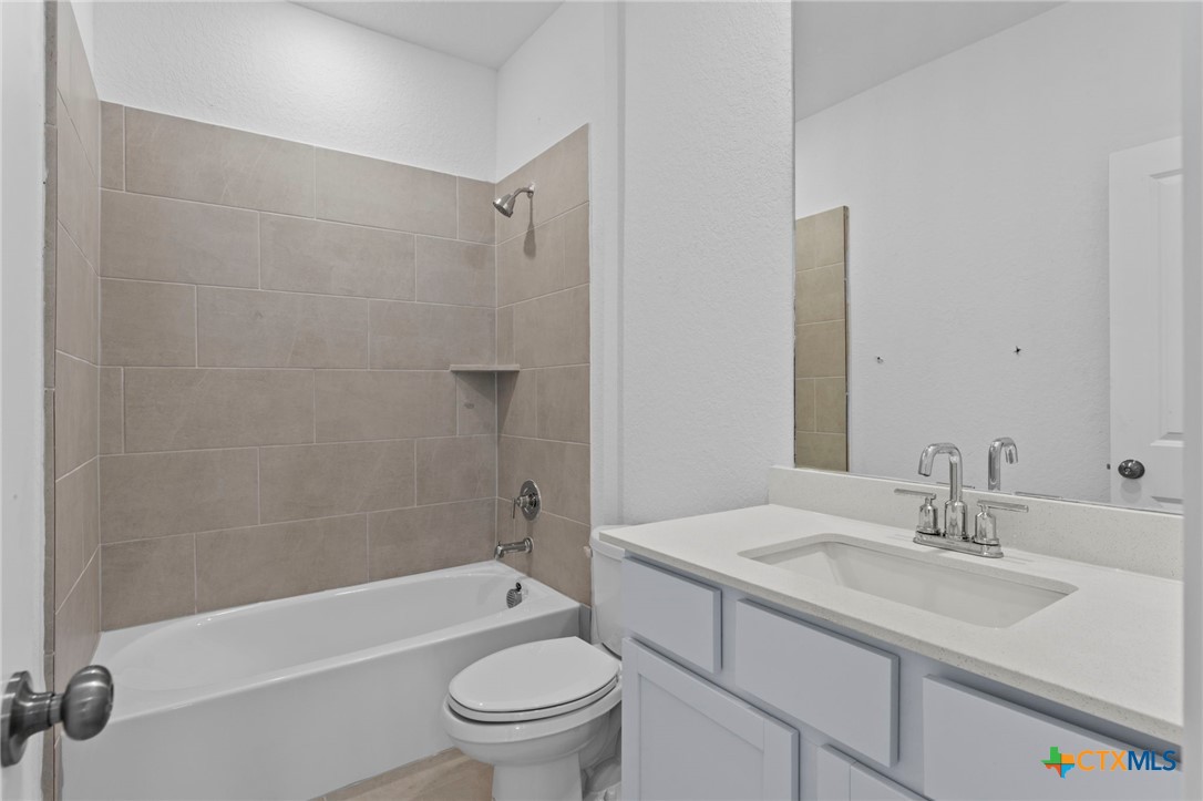 5520 Paschal Park