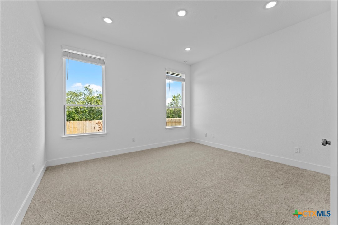 5520 Paschal Park