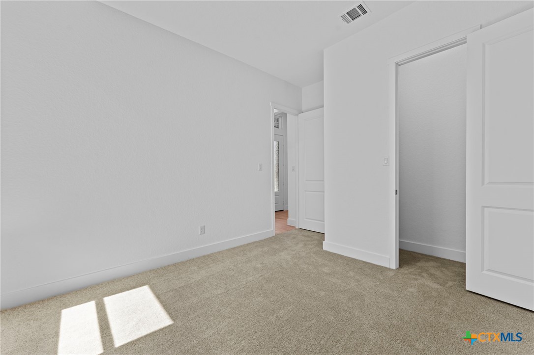5536 Paschal Park