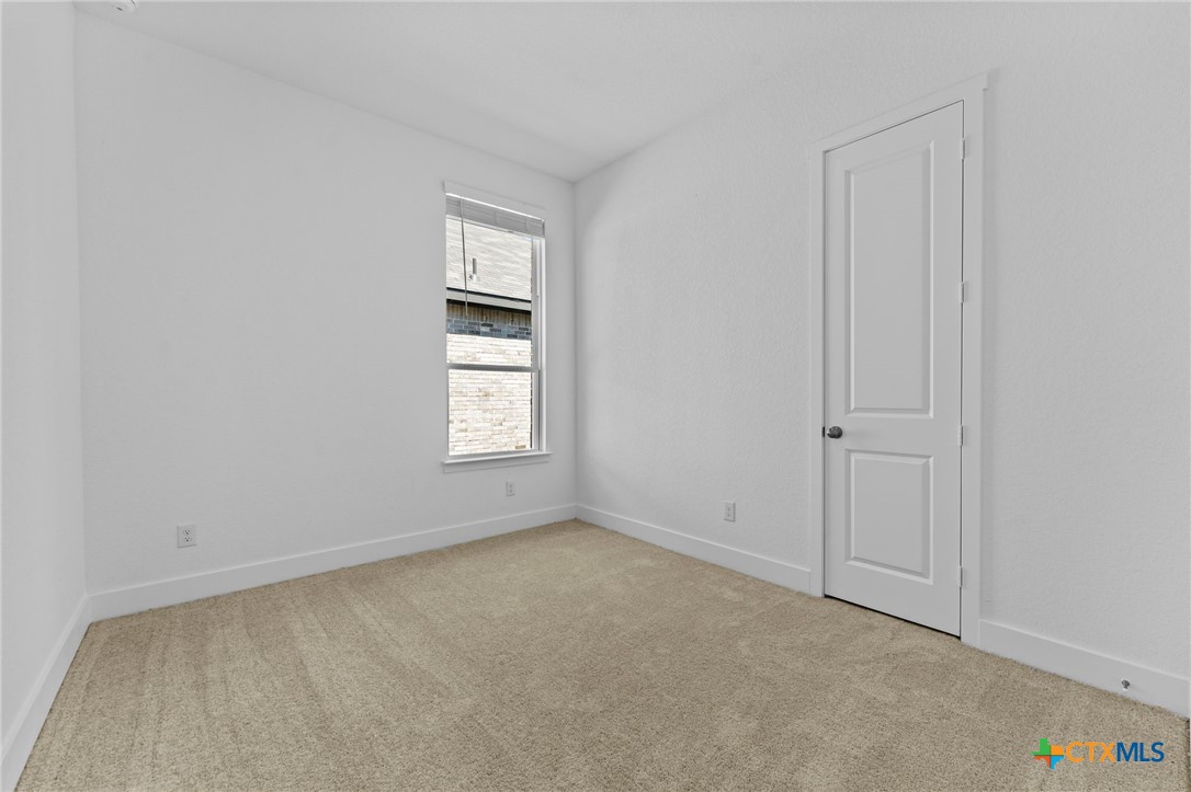 5536 Paschal Park