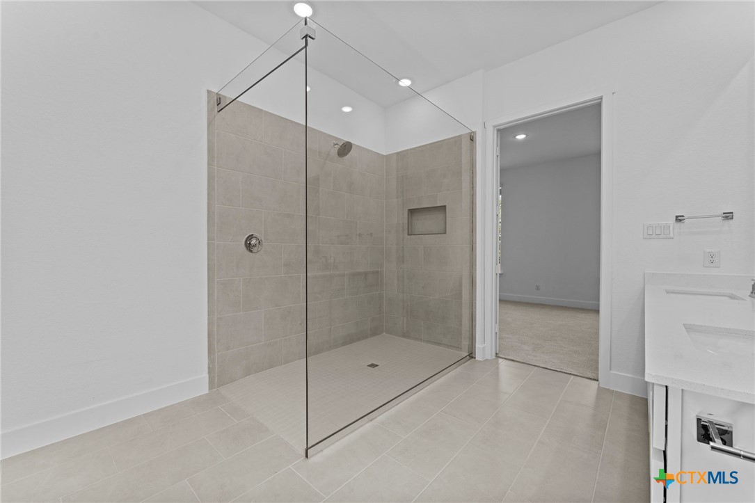 5536 Paschal Park