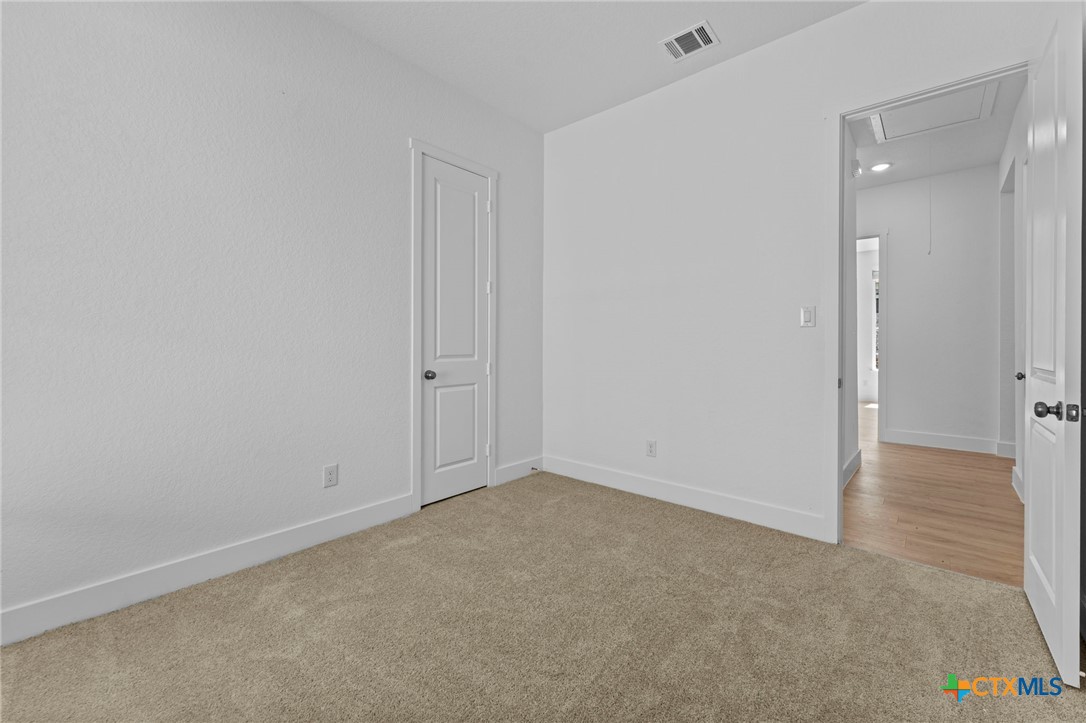 5536 Paschal Park