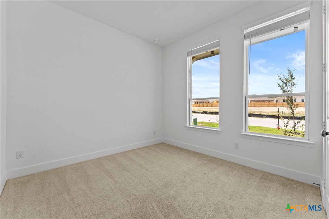 5536 Paschal Park