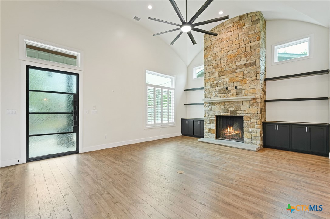 670 Magazine Avenue