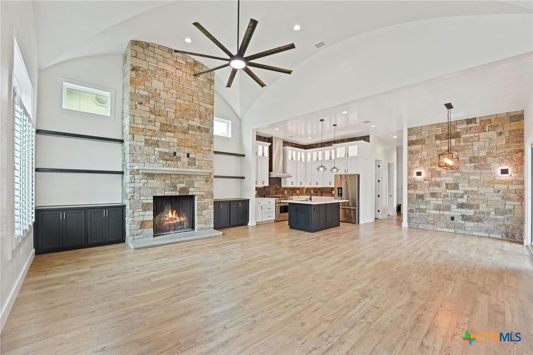 670 Magazine Avenue