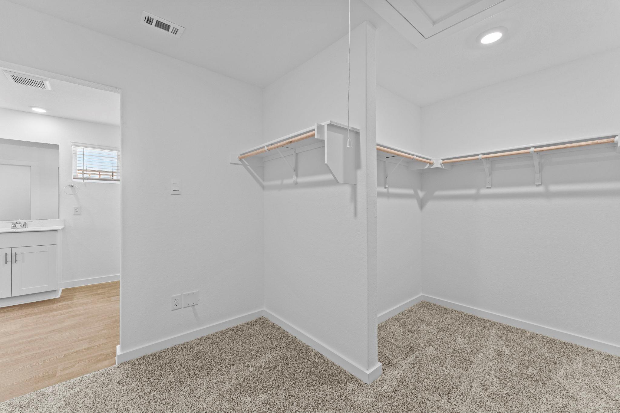 168 Teal ST