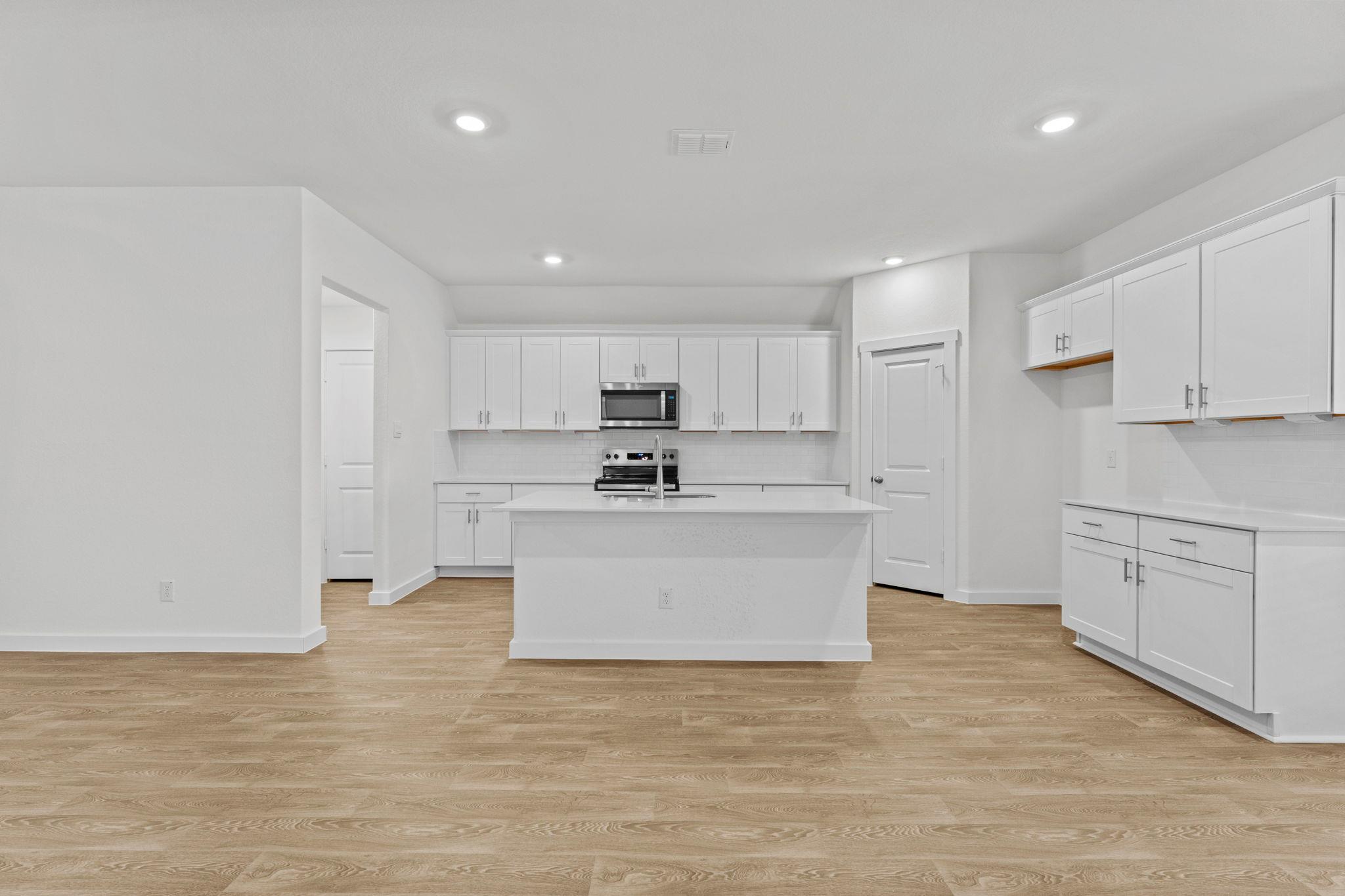 168 Teal ST