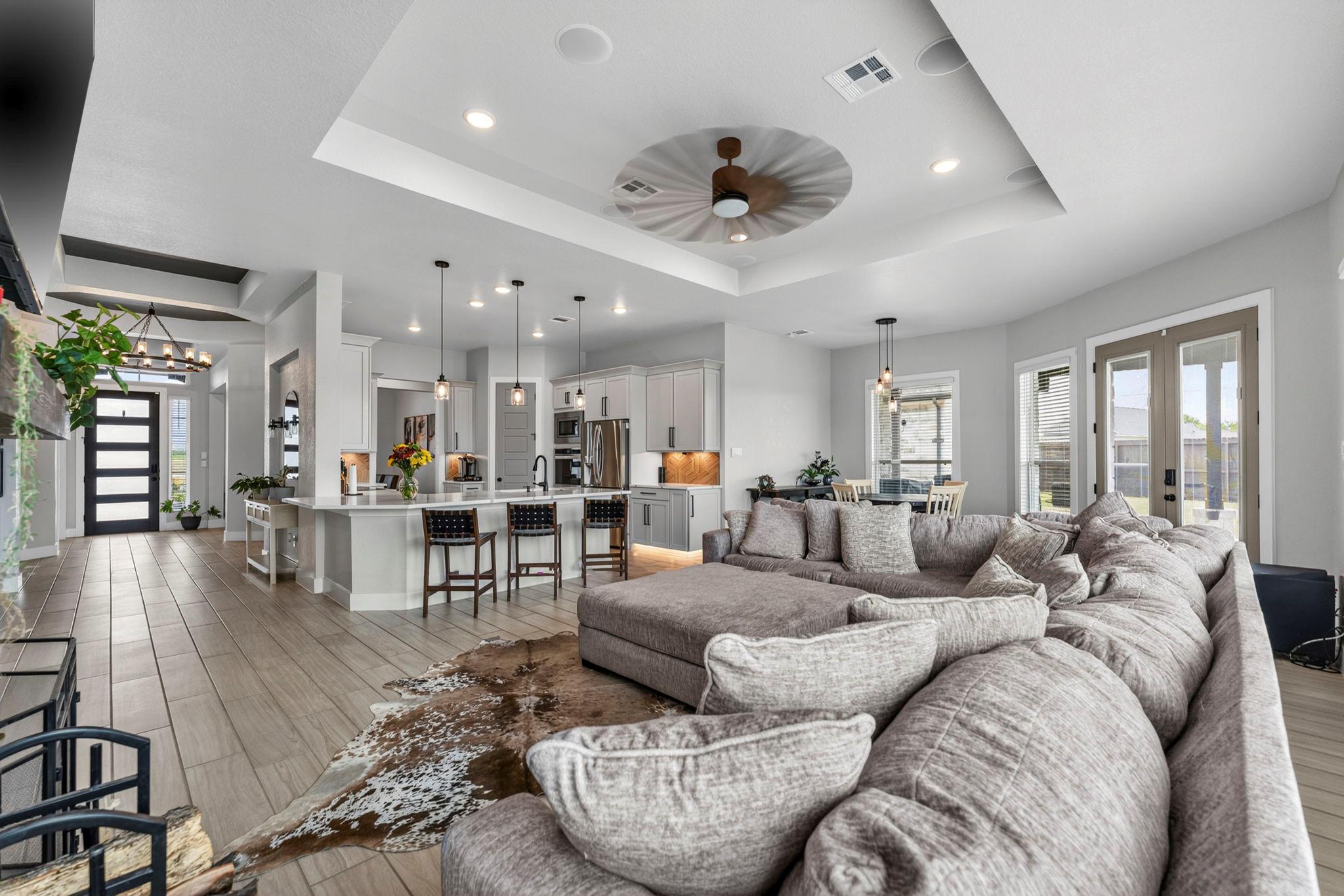 140 Gustav LN