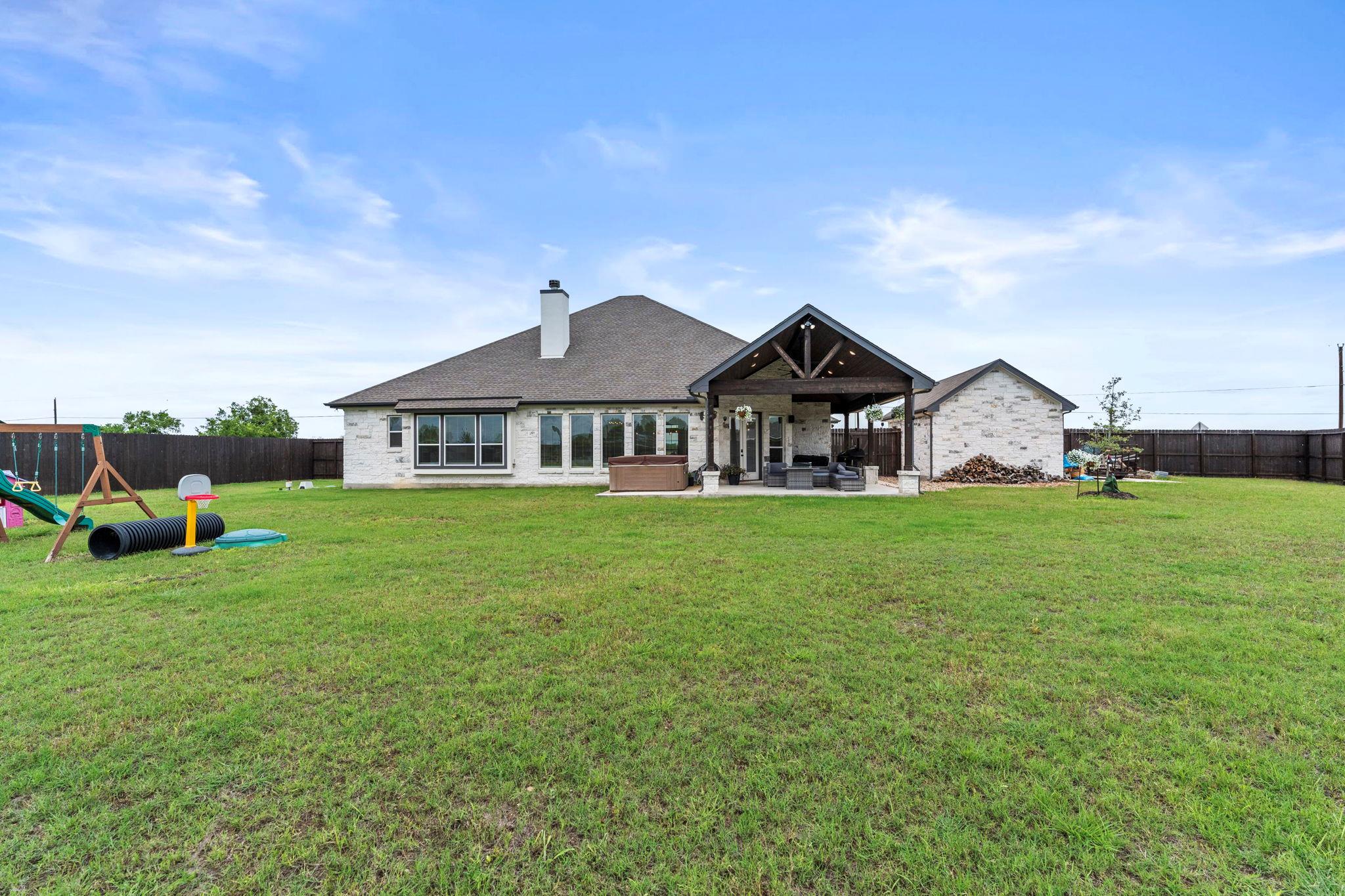 140 Gustav LN