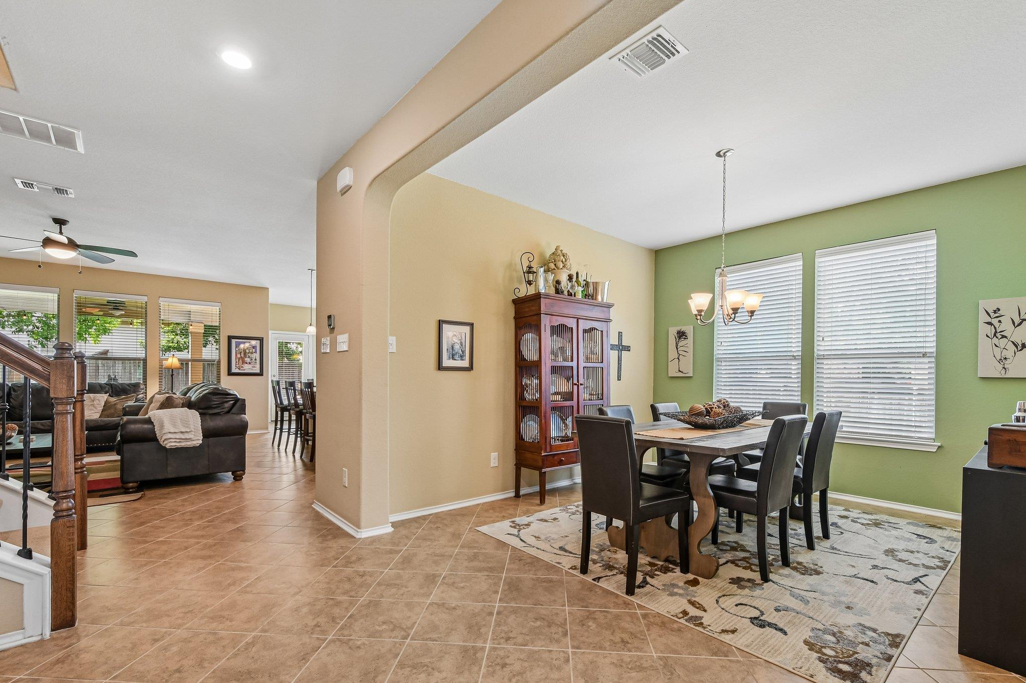 1601 Bovina DR
