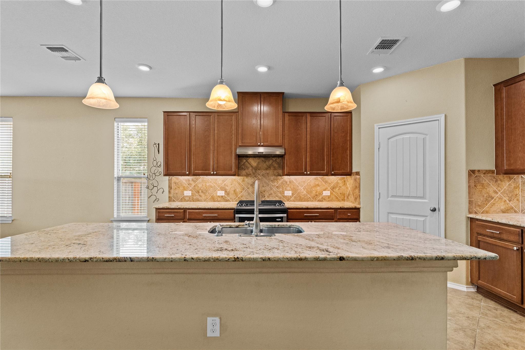 1601 Bovina DR
