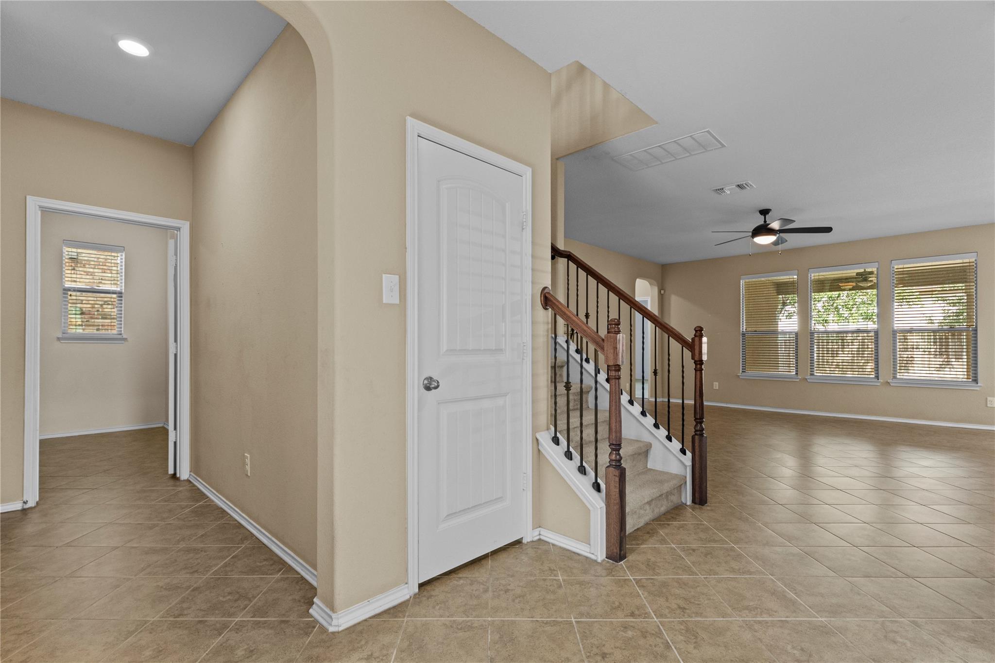 1601 Bovina DR