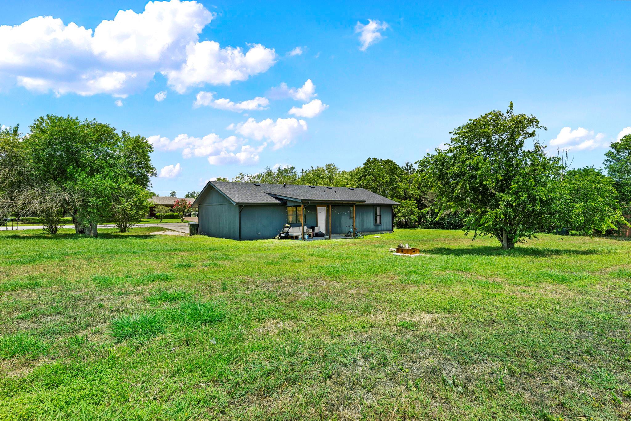 308 River Hills DR