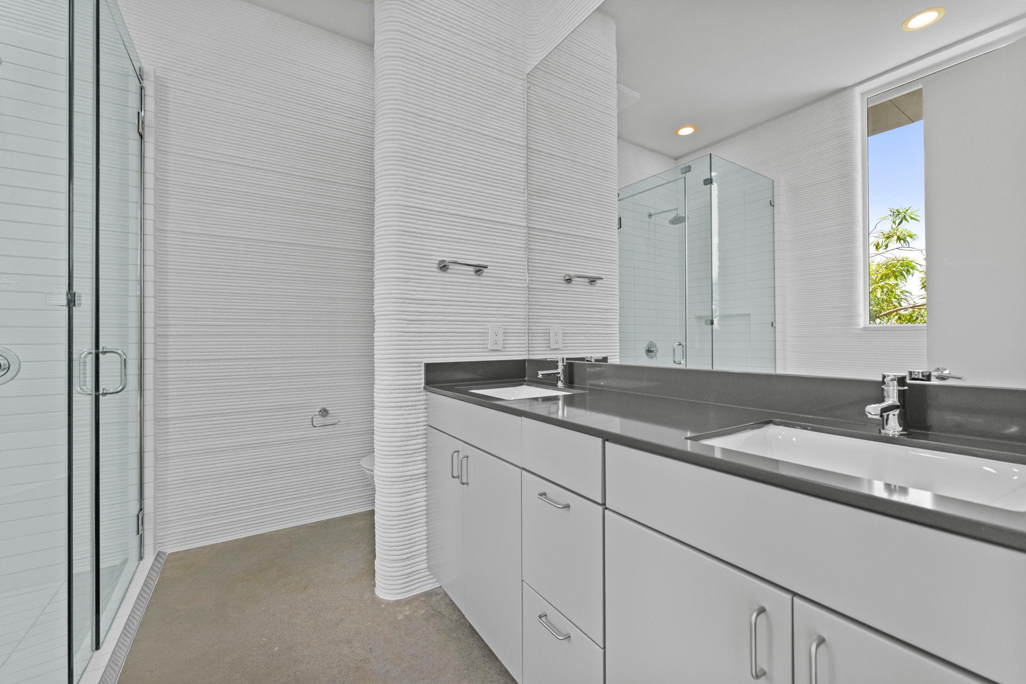 121 Rough Creek RD